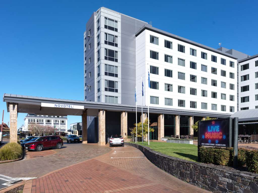 Exterior view of Novotel Rotorua Lakeside